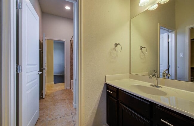 Building Photo - 25314 Celtic Terrace Dr
