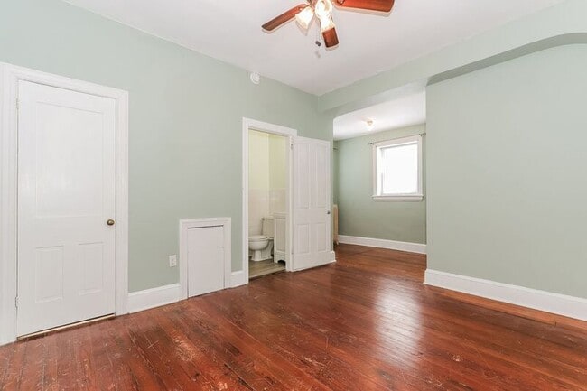 Building Photo - 1003 W Main St