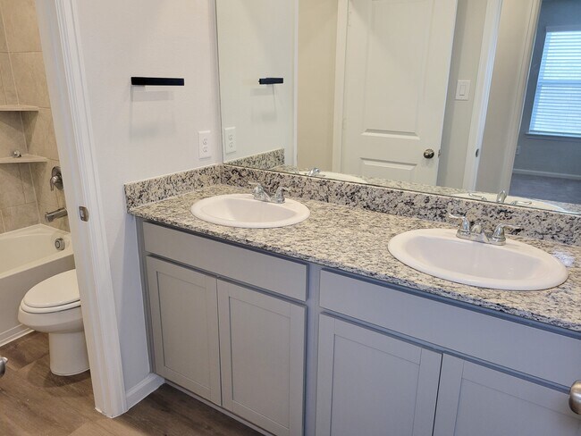 Building Photo - 94 Valiant Ridge Trail