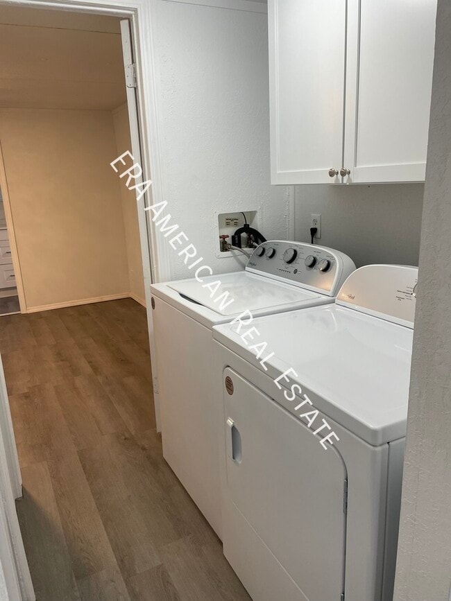 Building Photo - 5975 Staff Rd