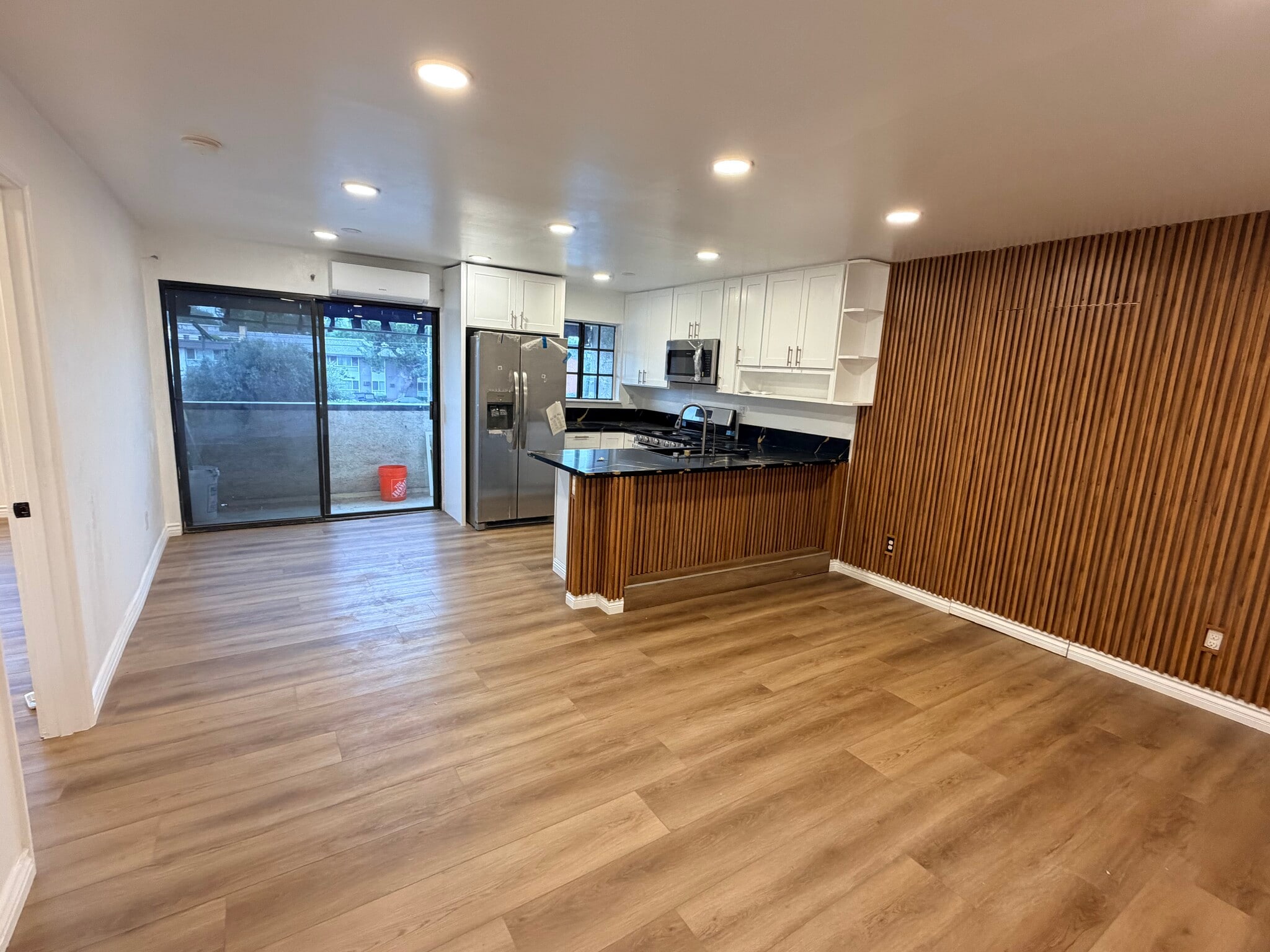 Building Photo - 18530 Hatteras St