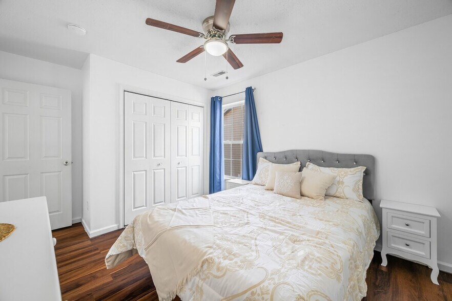 Building Photo - 2386 Meadow Bend Dr