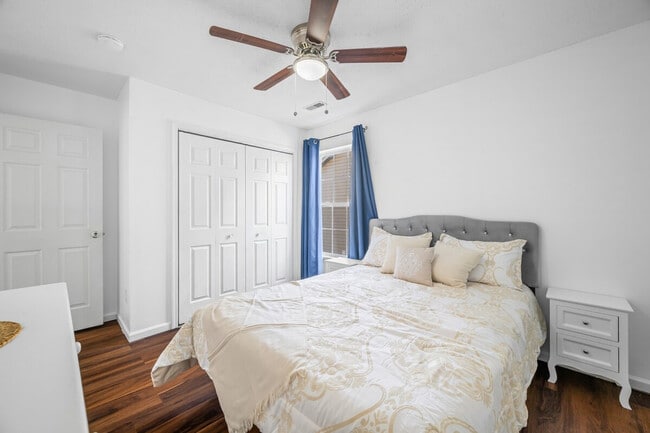 Building Photo - 2386 Meadow Bend Dr