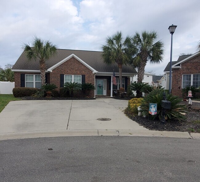 Front of house - 1028 Cherry Tree Ln