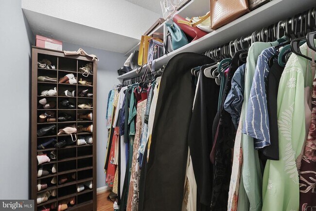 Building Photo - 3713 S George Mason Dr