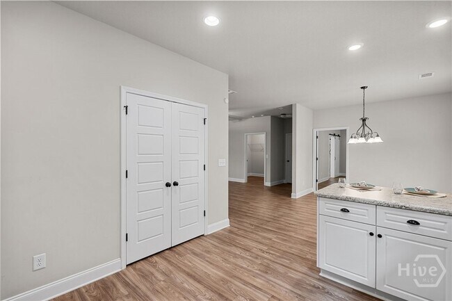 Building Photo - 211 Crosswinds Dr
