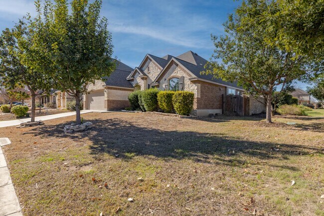 Building Photo - 8727 Hideout Bnd