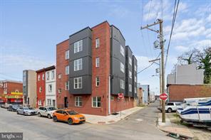 Building Photo - 809 Diamond St