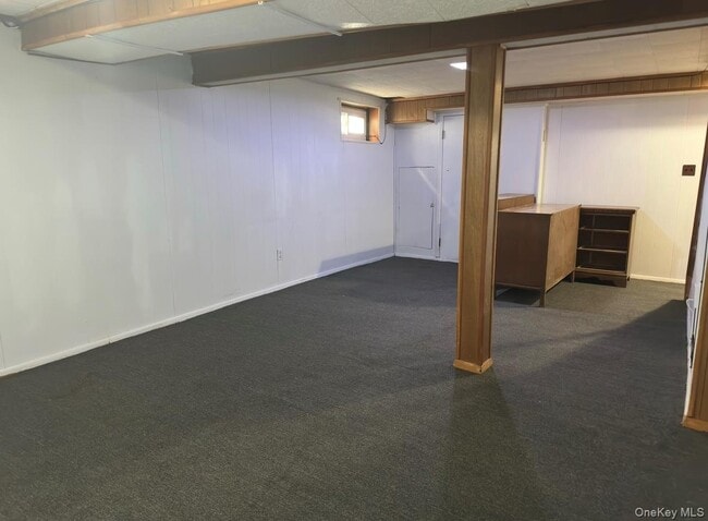 Building Photo - 484 Chelsea Rd