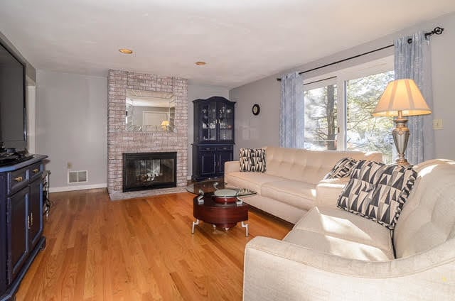 Building Photo - 94 Rice St