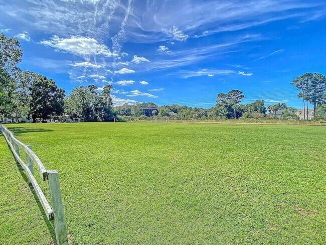 Building Photo - 339 Mt Royall Dr