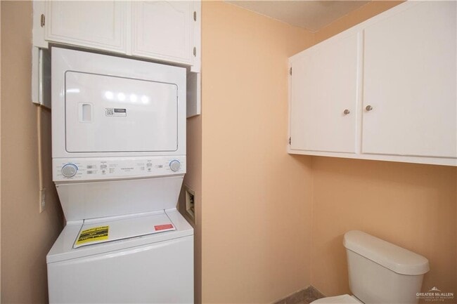 Building Photo - 1510 River Bend Dr