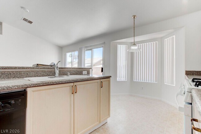 Building Photo - 4579 Canna Dr