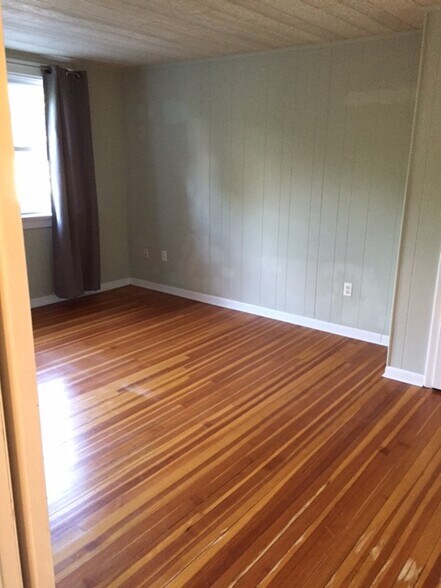 Building Photo - 1 Lovell Ave