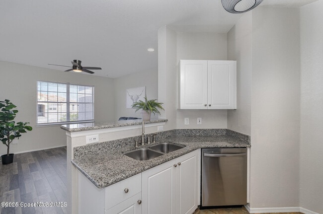 Building Photo - 1777 Sophias Dr