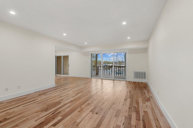 Building Photo - Coming Soon! Waterfront Living in Eastport – Renovated Condo in Severn House