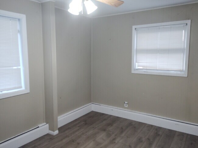 Building Photo - Charming 3BR Home in Heart of West 7th – St. Paul