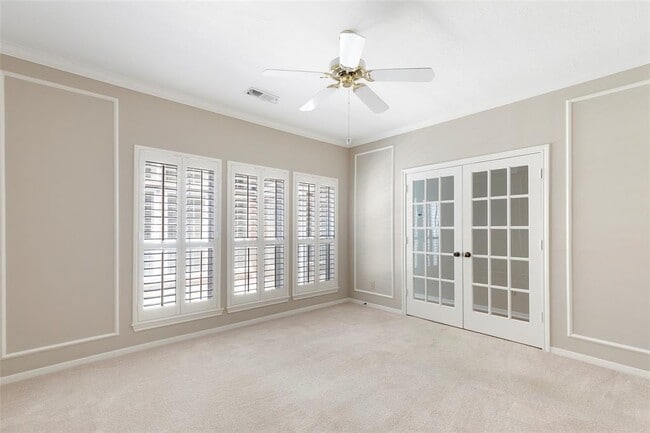 Building Photo - 3306 Redwood Lake Dr
