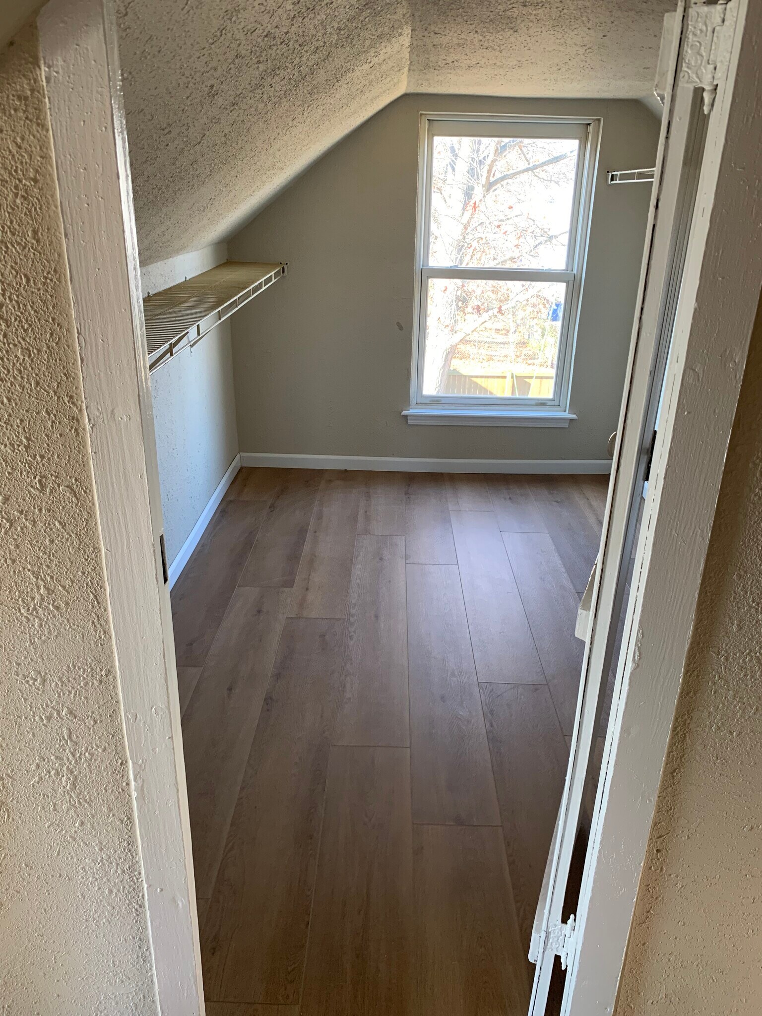 Building Photo - 111 Lincoln Ave