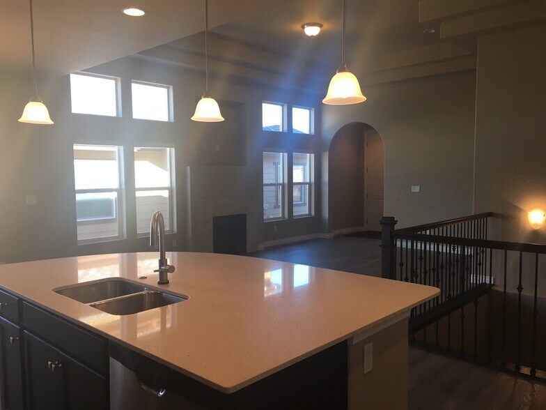 Building Photo - 7183 Jagged Rock Cir