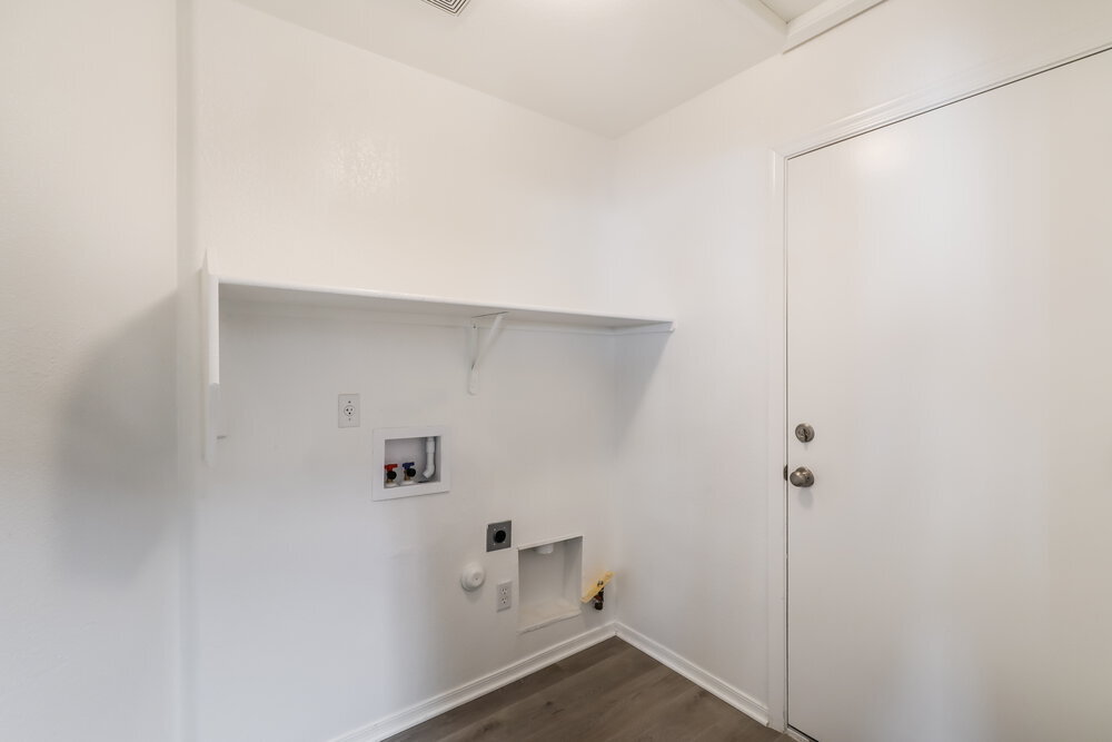 Building Photo - 3295 S Rainburst Pl