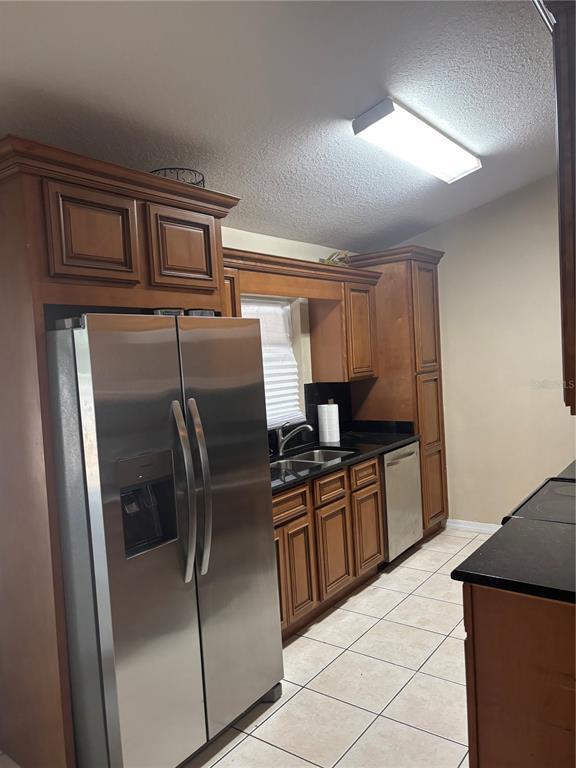 Building Photo - 201 E Baker St