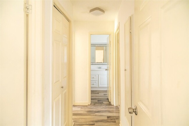 Building Photo - 17330 Heritage Bay Dr