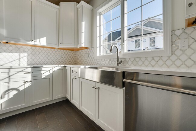 Building Photo - 22 Silent Nest Wy