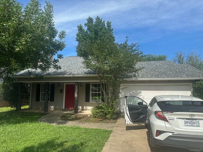 Building Photo - 780 Whippoorwill Dr