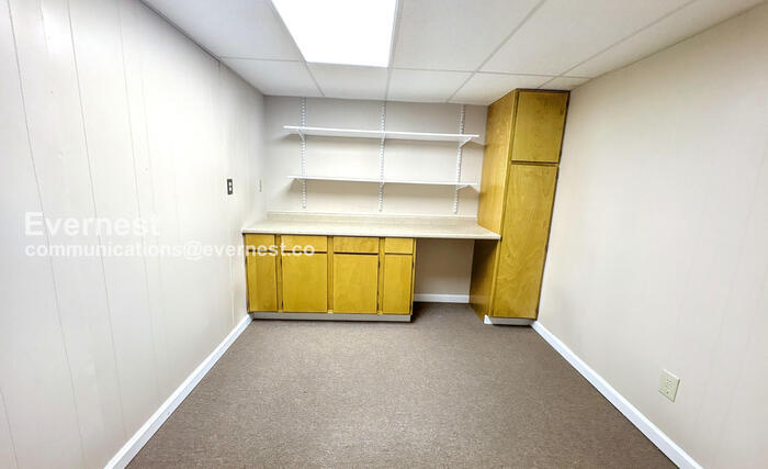 Building Photo - 1828 Jacobs Ln