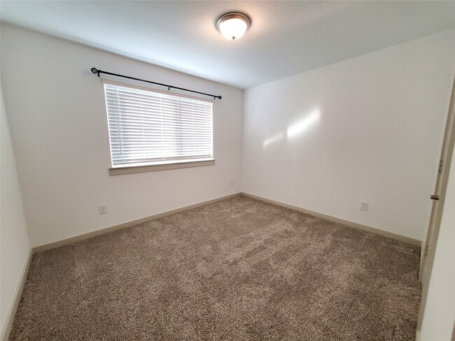 Building Photo - 29403 Paytons Park Ct