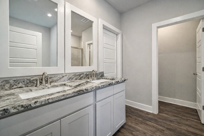 Building Photo - 11334 Burning Tree Dr