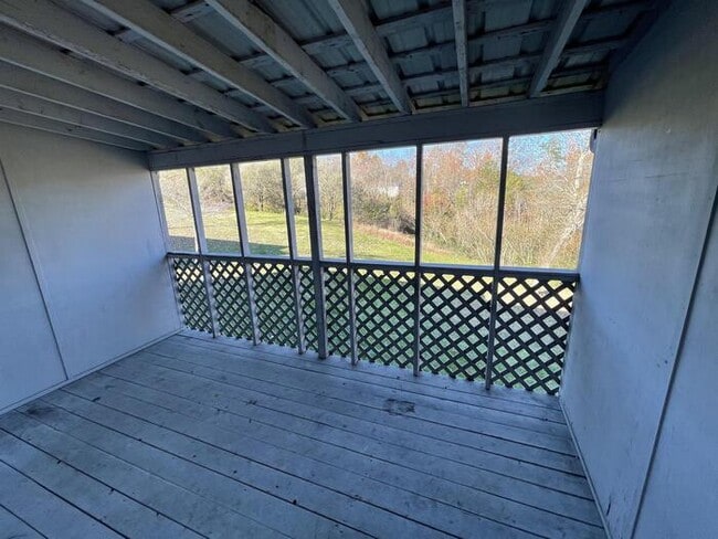 Building Photo - 127 Ridgecrest Cir