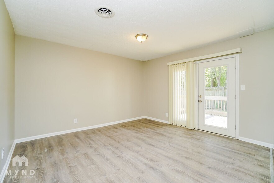 Building Photo - 347 Lichen Ln