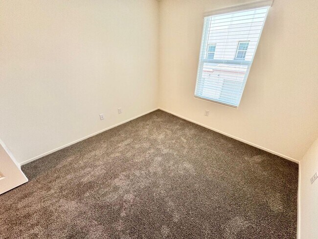 Building Photo - BEAUTIFUL NEW BUILD HOME 2-STORY 3 BEDROOM...