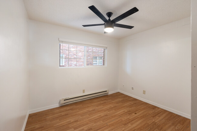 Bedroom 3 - 917 E Indiana Ave