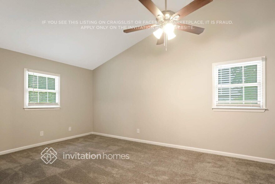 Building Photo - 5884 Four Winds Dr SW