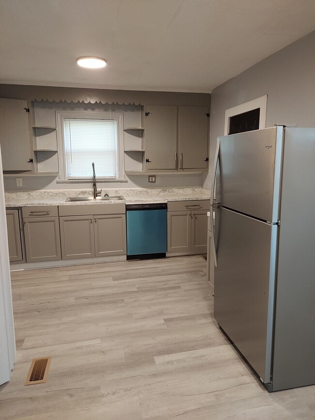 Building Photo - 1432 Platt Springs Rd