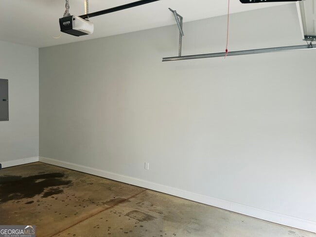 Building Photo - 110 Lenox Cir