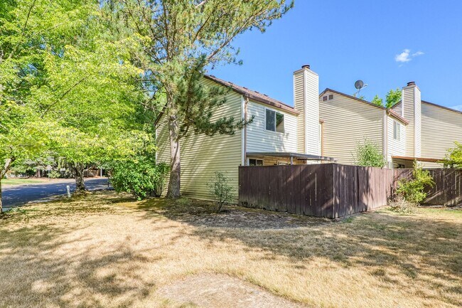 Building Photo - 5751 SW 204th Pl