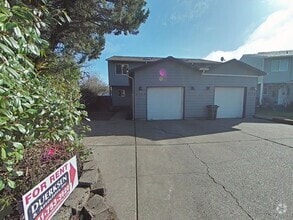 Building Photo - 3 Bedroom Townhouse ~ North Corvallis ~ Pe...