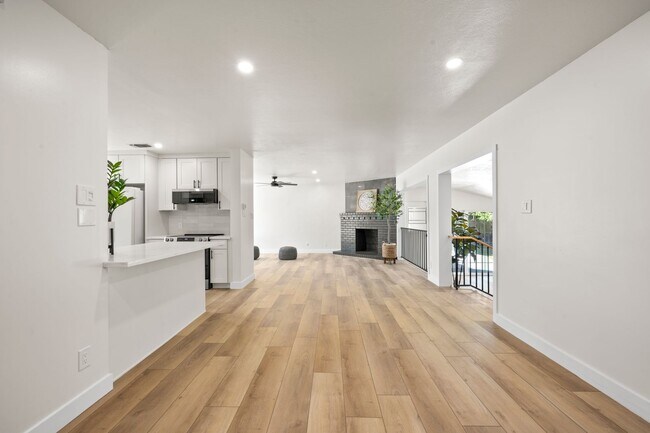 Building Photo - Modern Beauty of Downtown Roseville - 3 Be...