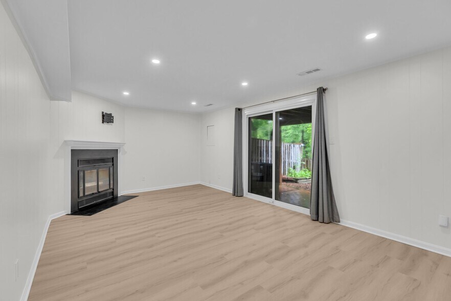 Building Photo - 5338 Anchor Ct