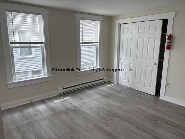 Building Photo - 43 Holman St