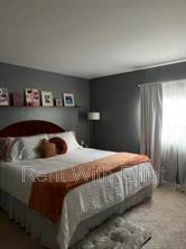 Building Photo - 1405 Miami Rd