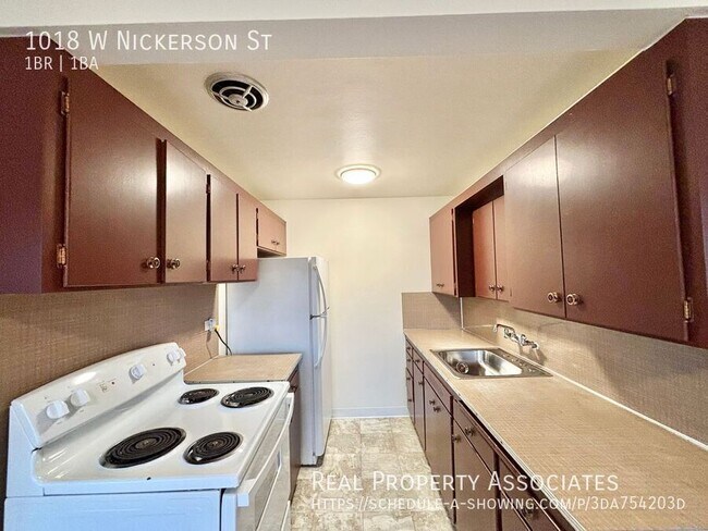 Building Photo - 1018 W Nickerson St