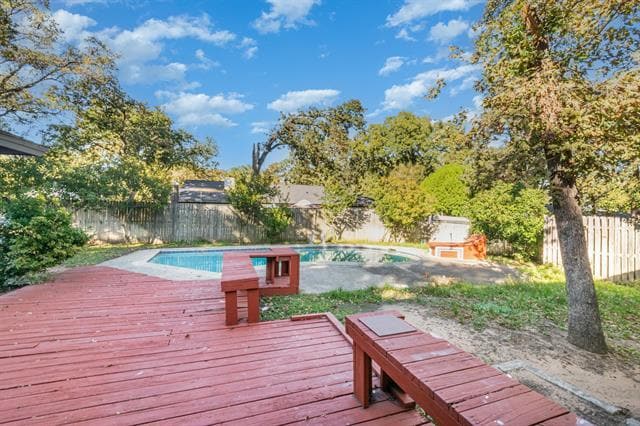 Building Photo - 210 Oak Forest Trail