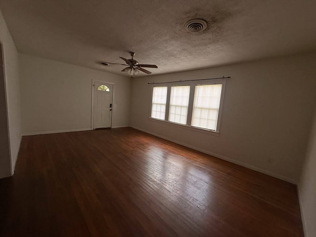 Building Photo - 111 Westridge Dr