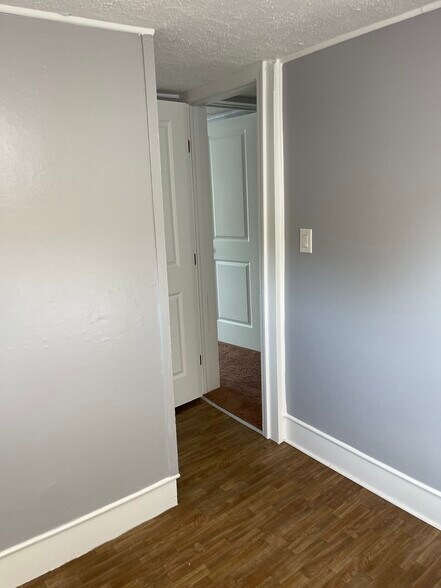 Building Photo - 111 West Ave