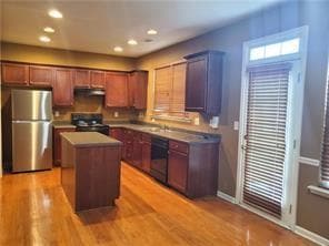 Building Photo - 945 Pierce Brennen Dr NE